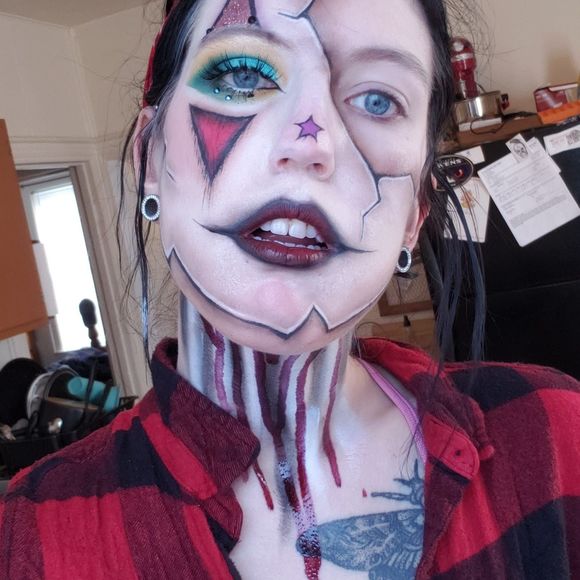 Meet your Posher, Shayla - Picture 1 of 1